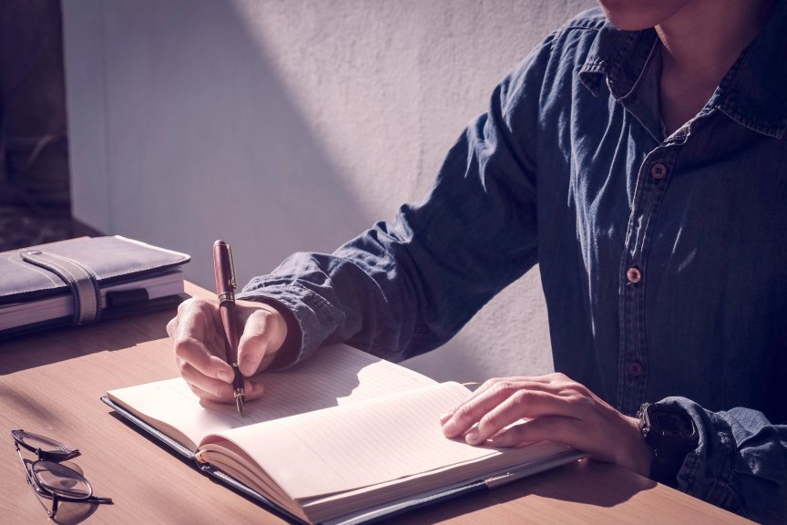 Enseña Métodos de Diario: Empodera la Autorreflexión y el Crecimiento Personal Lanza tu Negocio de Diarios: Comparte Técnicas Comprobadas para el Éxito
